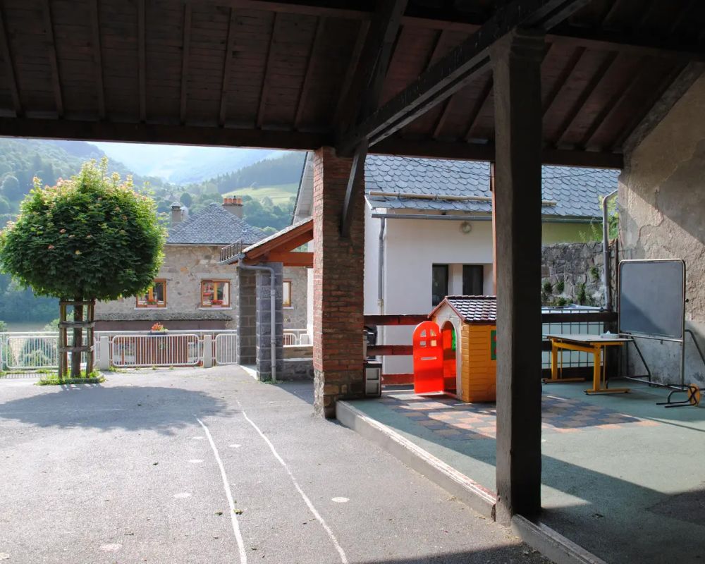 Ecole maternelle de Saint-Jacques-des-Blats