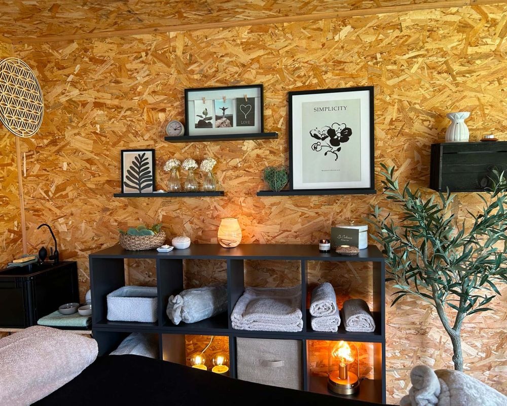 La Cabane - Massage et Spa ; Saint-Jacques-des-Blats