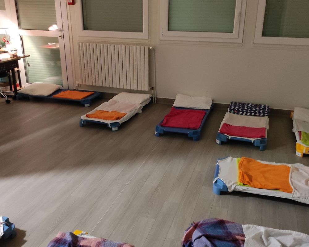 Dortoir de l'école de Saint-Jacques-des-Blats