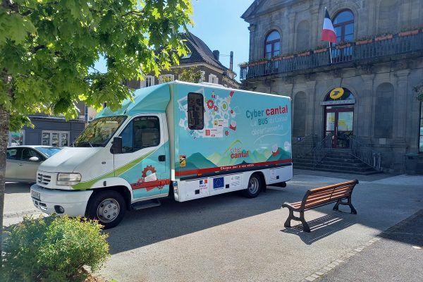 CyberCantal - le bus