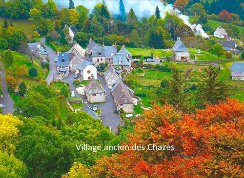 Groupe de l'association les ainés du village des Chazes à Saint-Jaccques-des-Blats dans le Cantal